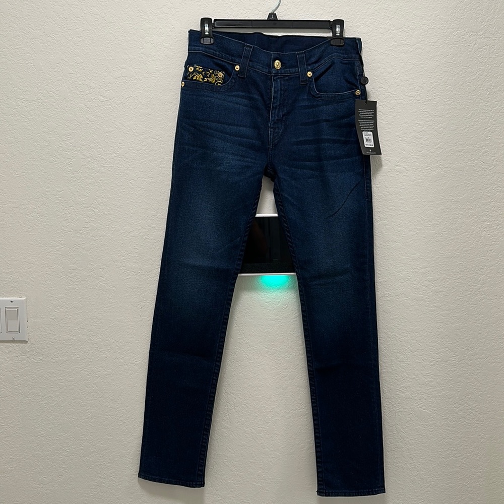 Women’s true religion jeans. New with tags. Size 33